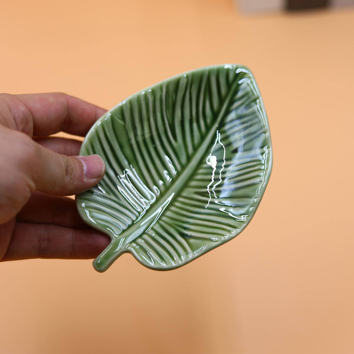 1Pcs Leaf-Shaped Jewelry Organ - Jewelry Making Tray review and price